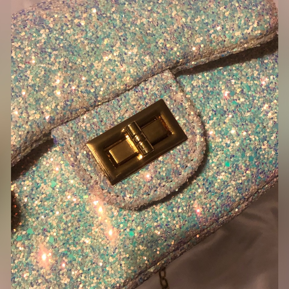 Crossbody - Picture 7 of 14